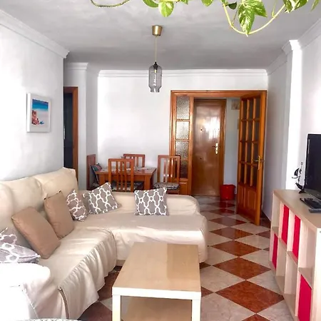 2 Minutes From The Beach!!! Great Apartment!!! *