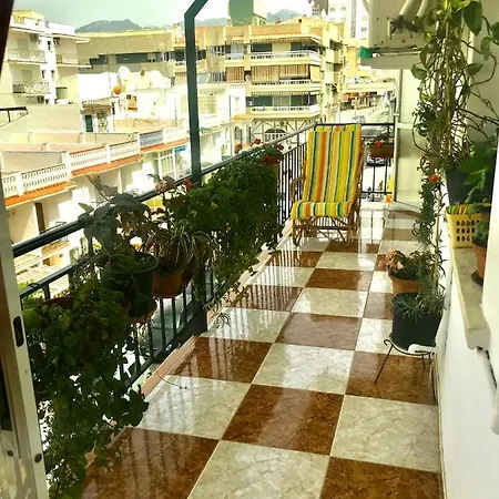 2 Minutes From The Beach!!! Great Apartment!!! Нерха