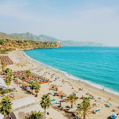 2 Minutes From The Beach!!! Great Apartment!!! Нерха